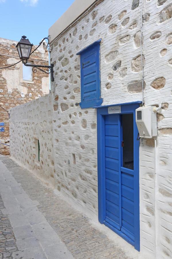 Le Petit Chateau Ano Syros Zewnętrze zdjęcie