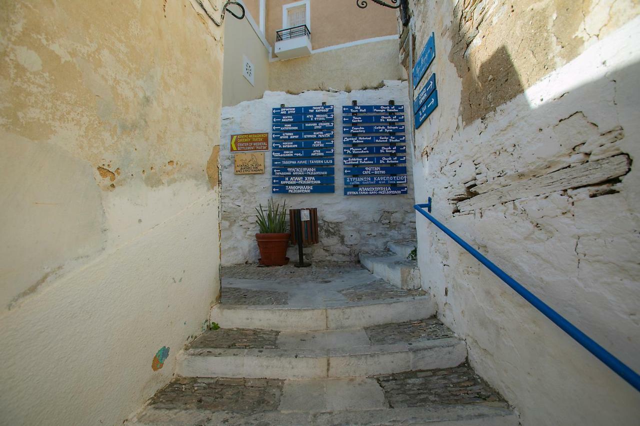 Le Petit Chateau Ano Syros Zewnętrze zdjęcie